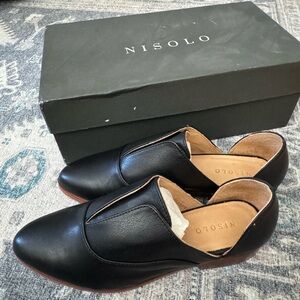 Nisolo Black Emma D’orsay